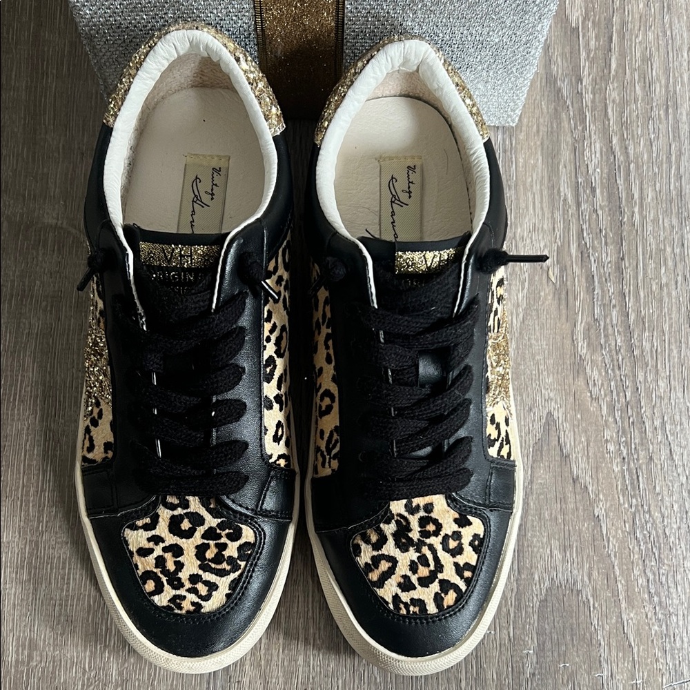 Vintage Havana Leopard Print Black Sneakers